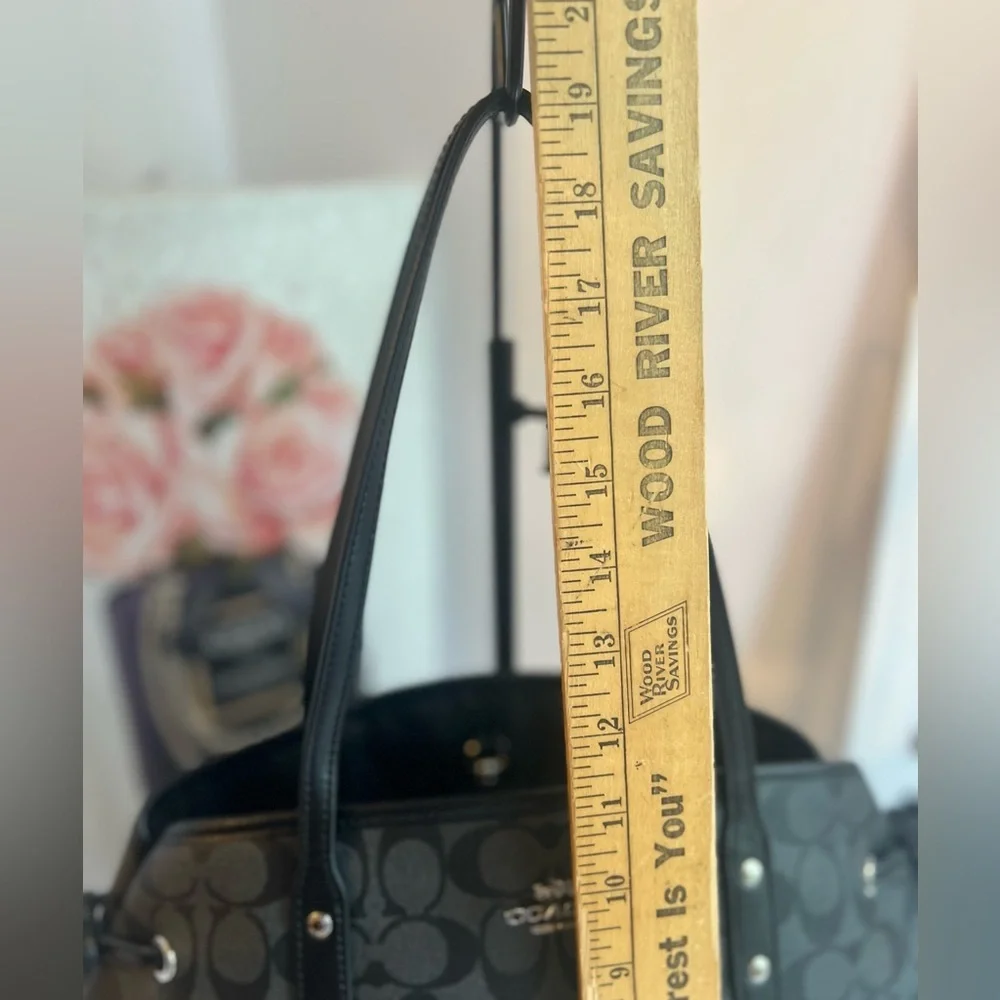 Coach F57842 Signature Drawstring Carryall Shoulder Bag